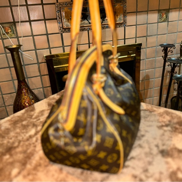 Authentic Louis Vuitton Monogram Canvas Tivoli Satchel - Picture 2 of 13